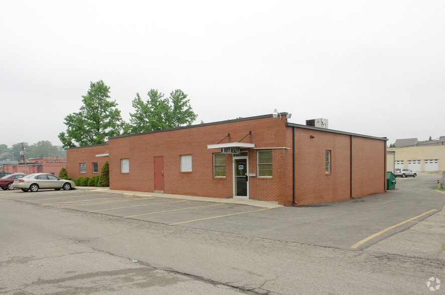 More Photos Of 211-217 Delano Ave, Chillicothe Medical For Lease