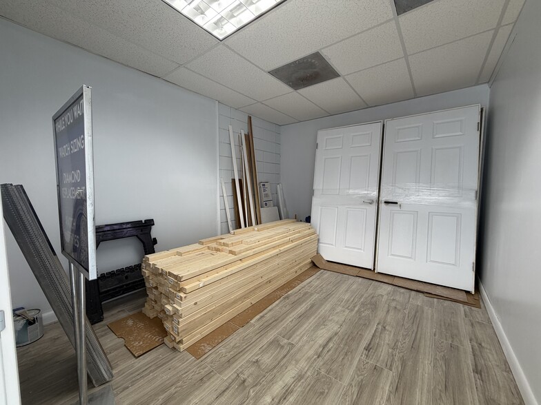 More Photos Of 3418 W Swann Ave, Tampa Office For Lease