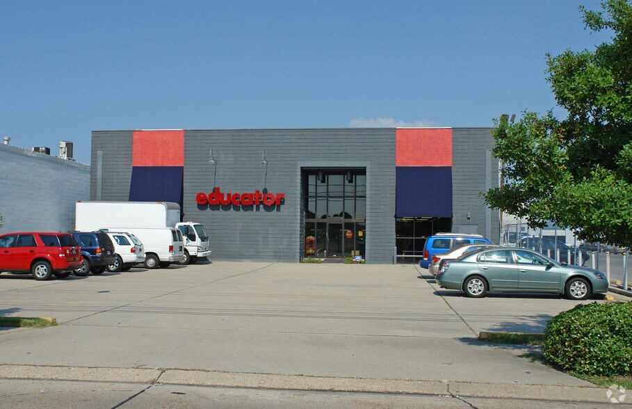 Primary Photo Of 3017 Edenborn Ave, Metairie Freestanding For Sale