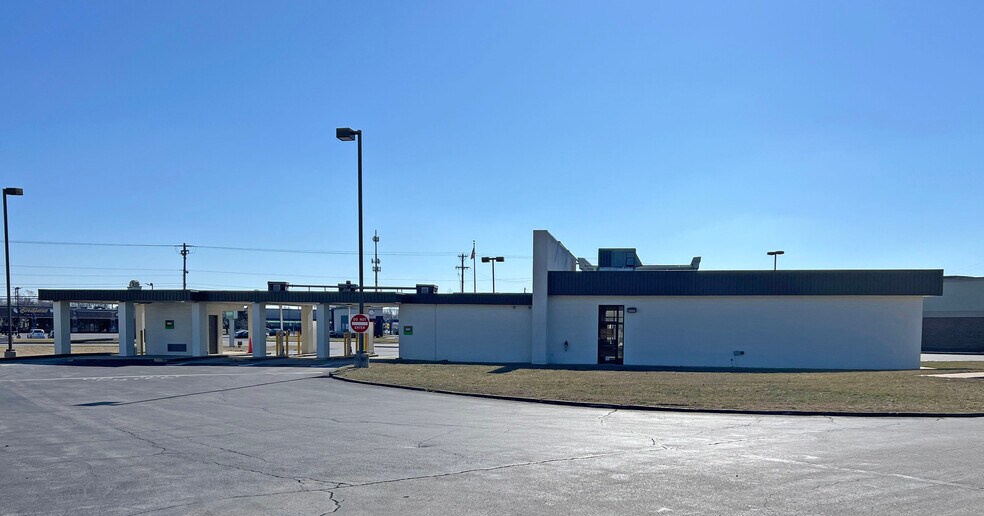 More Photos Of 2927 S Campbell Ave, Springfield General Retail For Sale