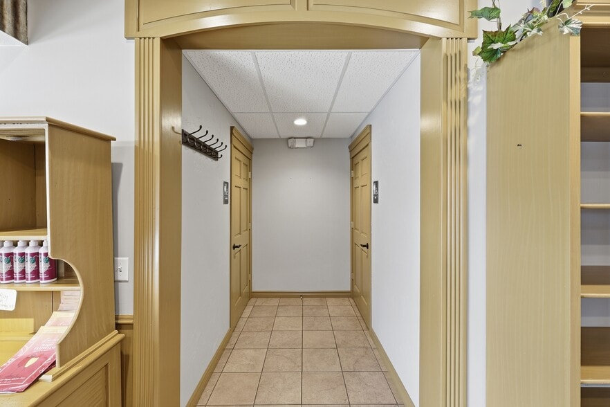 More Photos Of 219 S Sandusky Ave, Bucyrus Storefront Retail Residential For Sale