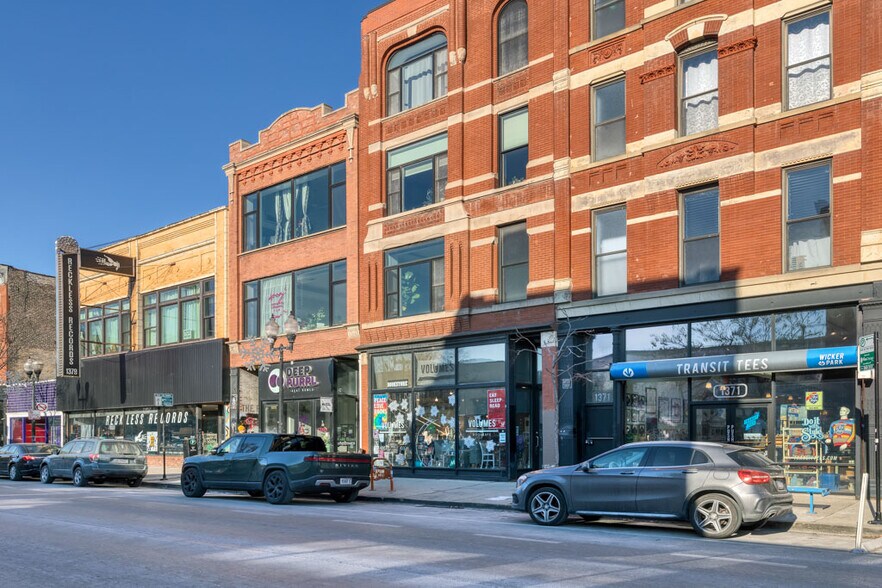 More Photos Of 1375-1373 N Milwaukee Ave, Chicago Storefront Retail Residential For Sale