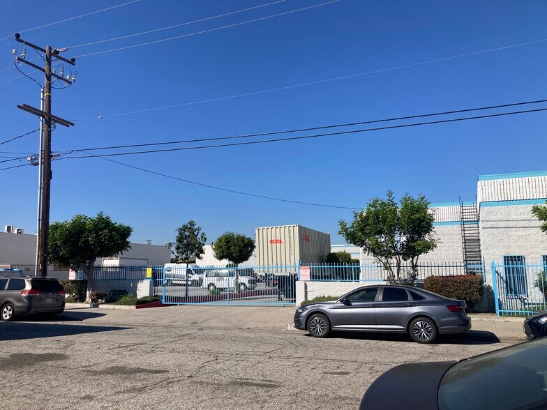 More Photos Of 2515 Troy Ave, South El Monte Warehouse For Lease