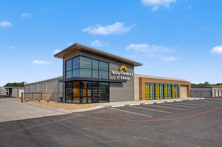 Primary Photo Of 25 Riverbluff Road, Ozark Self Storage For Lease