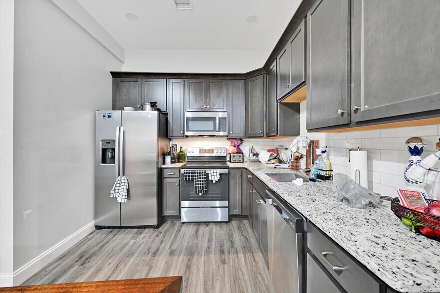 More Photos Of 236 W Market St, Jonestown Multifamily For Sale