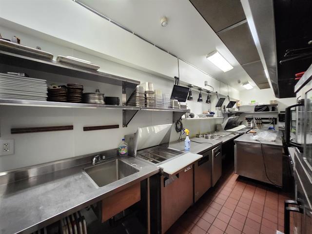 More Photos Of 224 96th St, Stone Harbor Restaurant For Lease