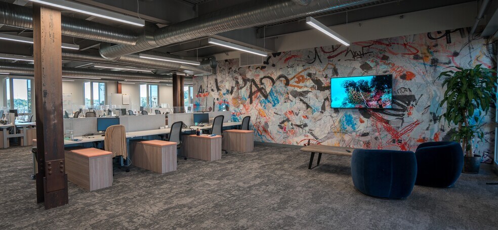 More Photos Of 50 Washington St, Norwalk Office For Lease