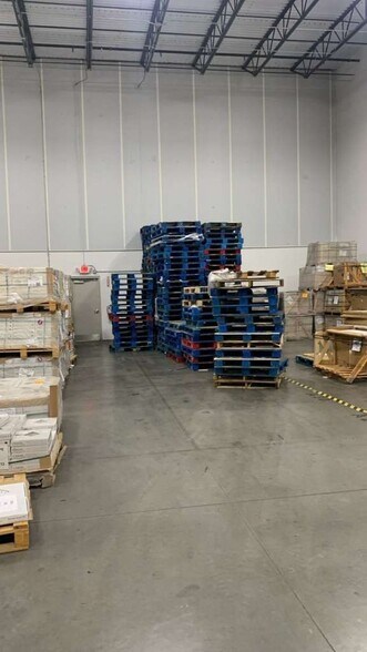 More Photos Of 45190 Prologis Plz, Sterling Warehouse For Lease