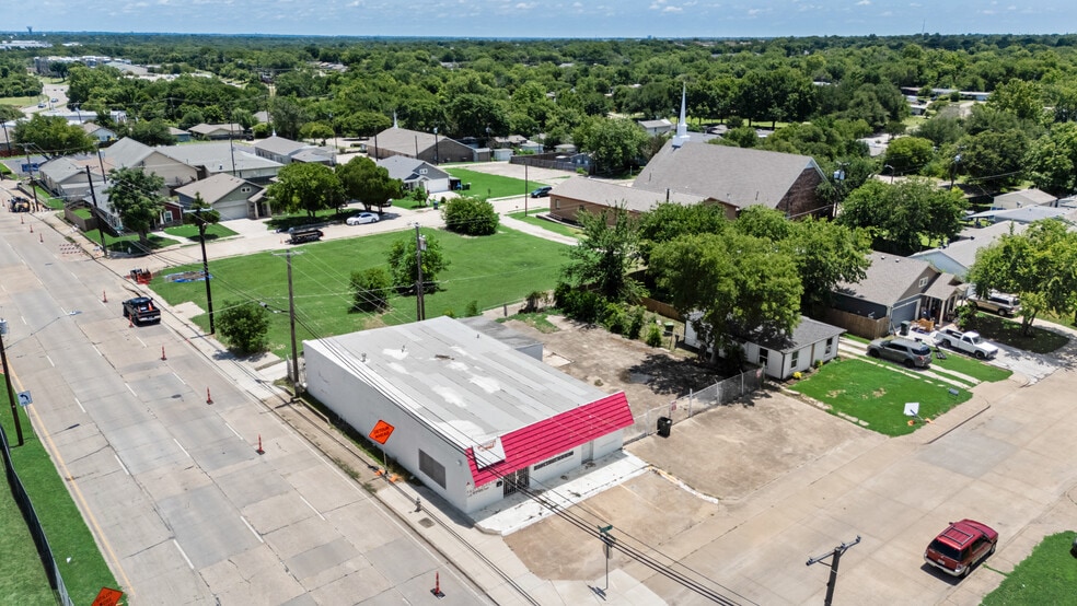 More Photos Of 500 Ford St, Garland Storefront For Sale