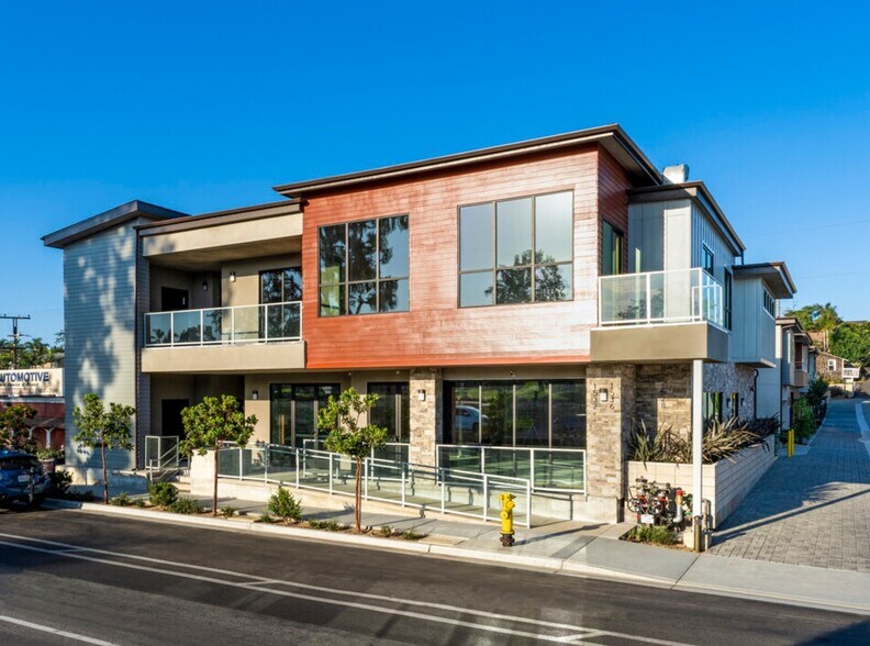 More Photos Of 1532-1536 N Coast Highway 101, Encinitas Office Residential For Sale