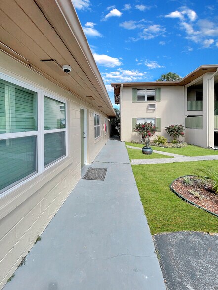 More Photos Of 150 Peachtree St, Cocoa Apartments For Sale