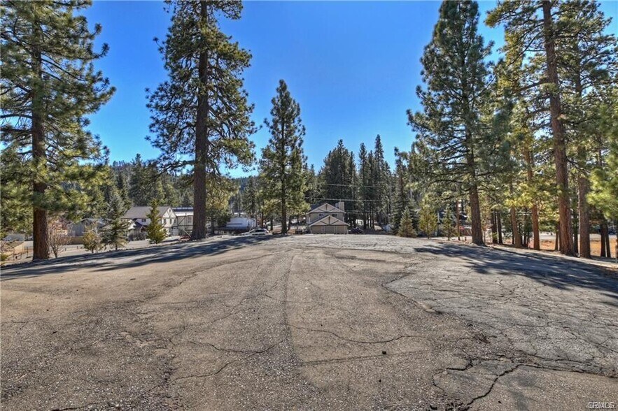 More Photos Of 547 Cottage Ln, Big Bear Lake Office For Sale
