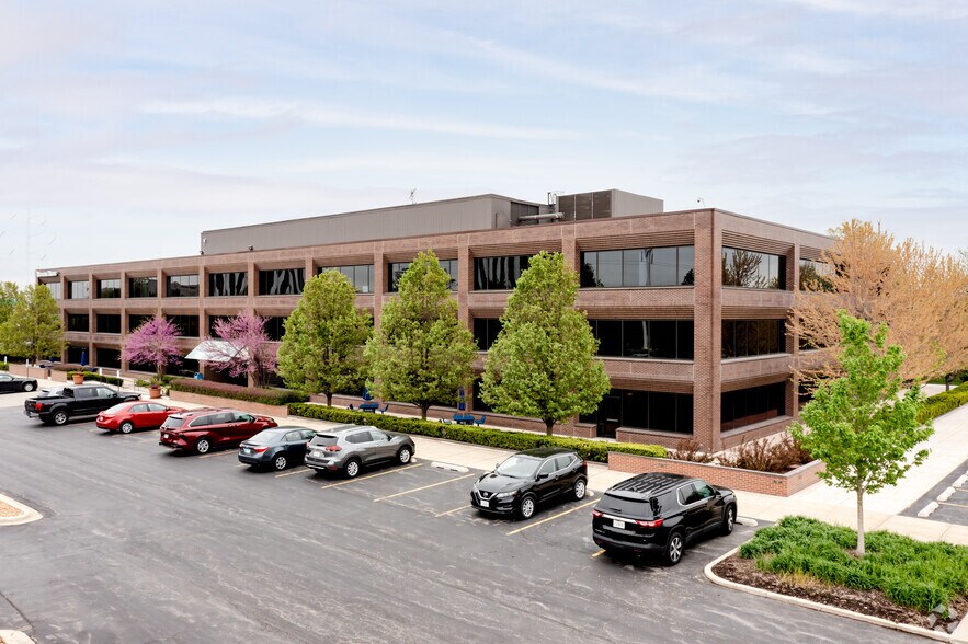 More Photos Of 1200 Jorie Blvd, Oak Brook Coworking Space