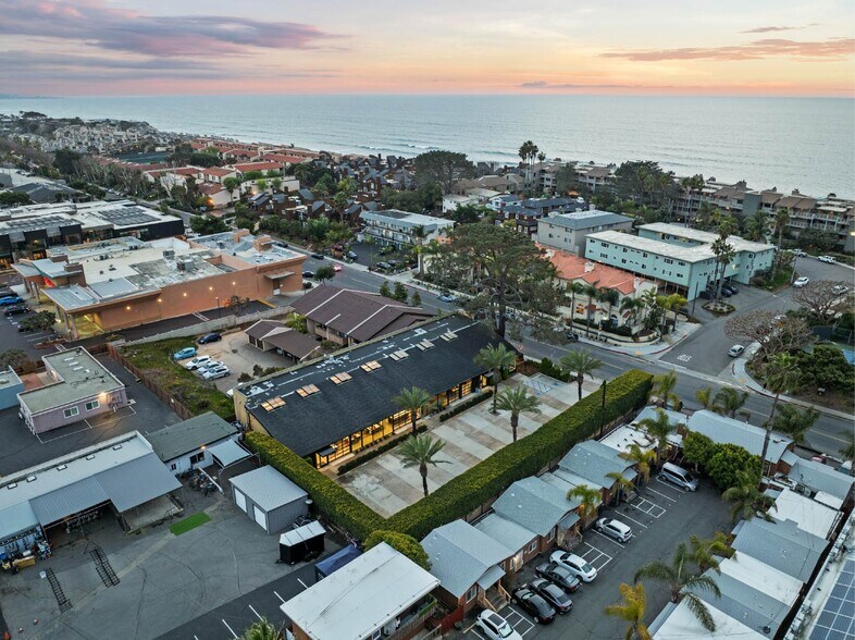 More Photos Of 236 S Sierra Ave, Solana Beach Loft Creative Space For Sale