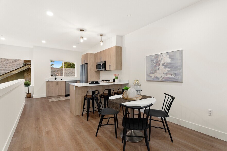 More Photos Of 117 Wells Ave S, Renton Apartments For Sale