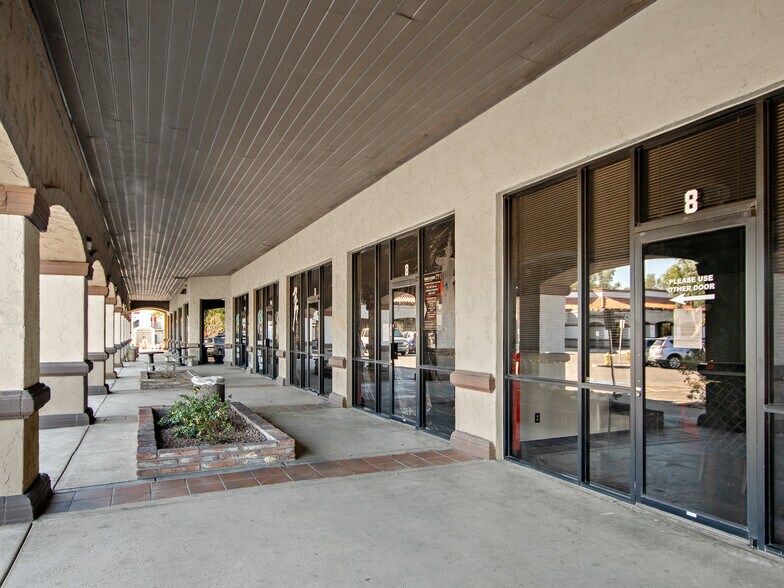 More Photos Of 2111 S Alma School Rd, Mesa General Retail For Lease