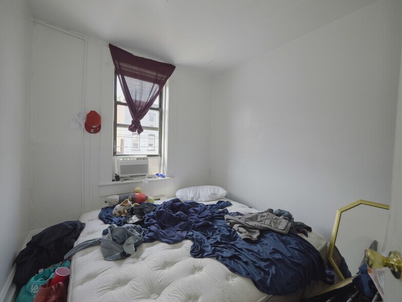 More Photos Of 81 William St, Newburgh Multifamily For Sale