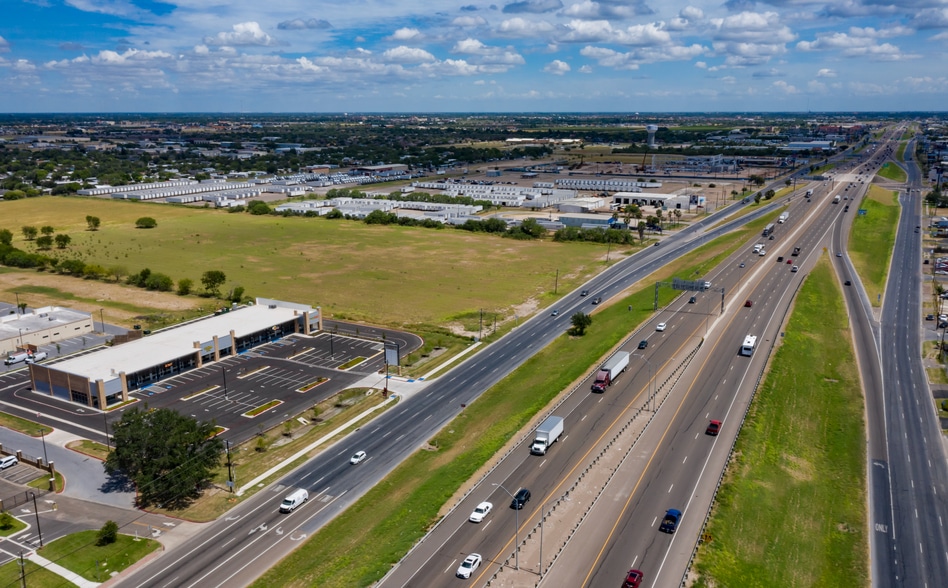 More Photos Of 2101 N Cage Blvd, Pharr Storefront For Lease