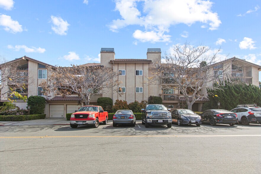 More Photos Of 4069 Goldfinch St, San Diego Apartments For Sale