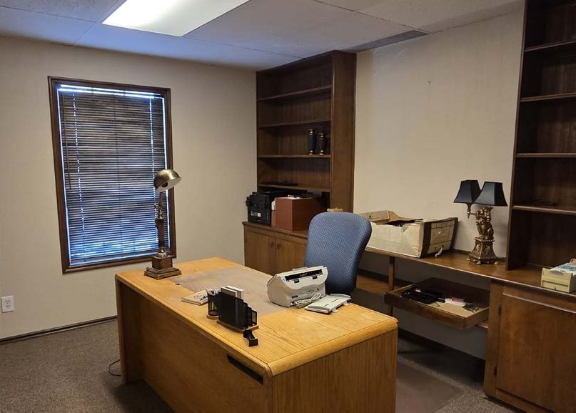 More Photos Of 516 Hansen St E, Twin Falls Office For Sale
