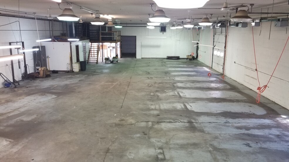 More Photos Of 97 Forestville Ave, Plainville Manufacturing For Sale