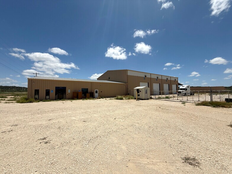 Primary Photo Of 598 TX-163, Ozona Warehouse For Sale