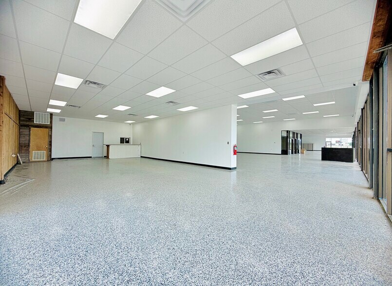 More Photos Of 3601 N Van Buren Byp, Enid Freestanding For Lease