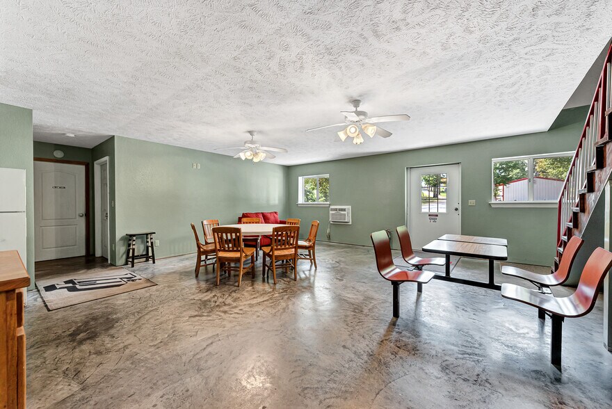 More Photos Of 11792 Highway 187, Eureka Springs Trailer Camper Park For Sale