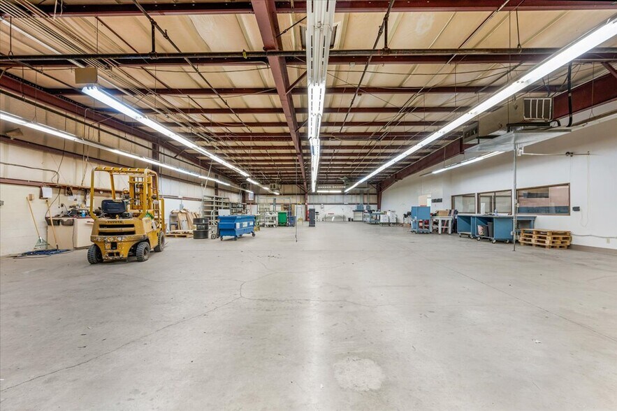 More Photos Of 1257 G St, Fresno Light Distribution For Sale