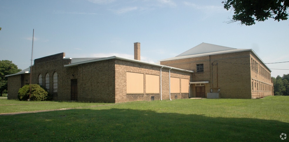 More Photos Of 33328 Main St, Townville Manufacturing For Sale