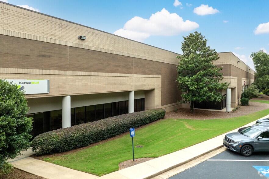 Primary Photo Of 322 Thornton Rd, Lithia Springs Distribution For Lease