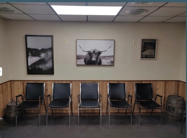 More Photos Of 2 Center St, Tariffville Freestanding For Sale