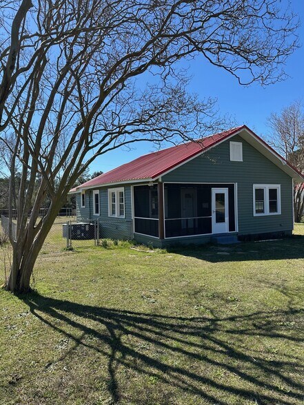 More Photos Of 2884 Pine Log Rd, Warrenville Office Residential For Lease