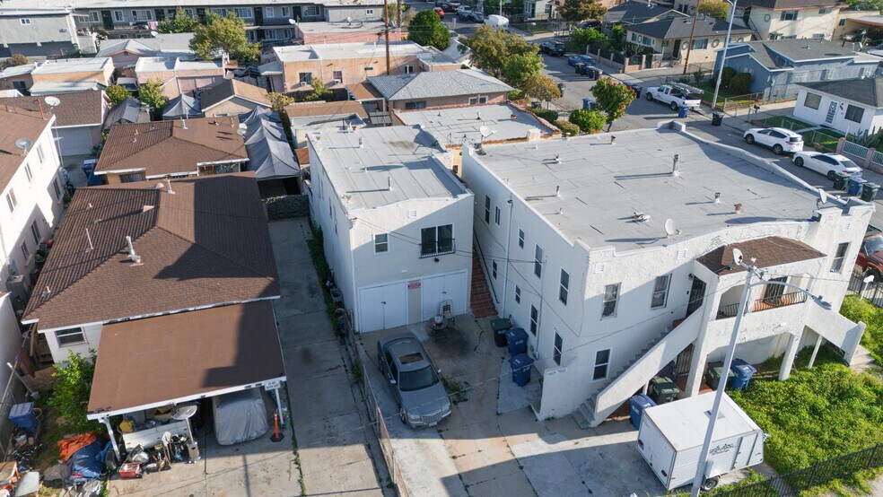 More Photos Of 545 Eastmont Ave, East Los Angeles Apartments For Sale