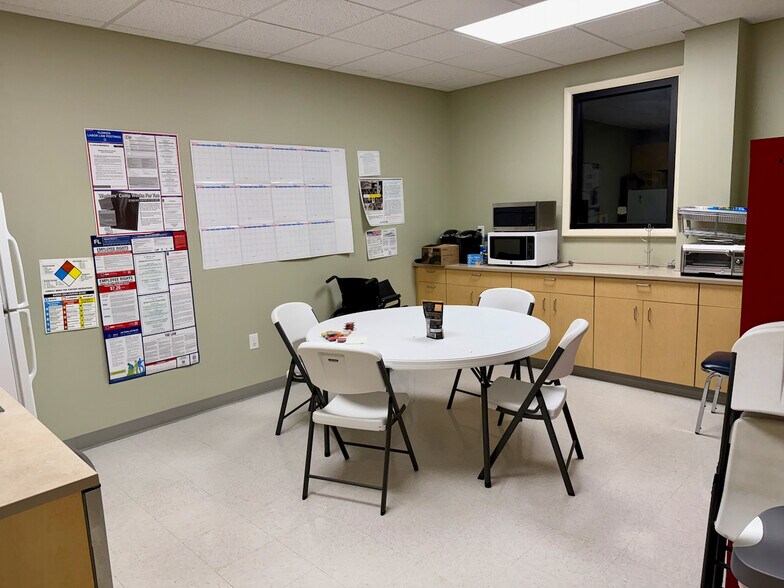 More Photos Of 514 Mary Esther Cut, Fort Walton Beach Office For Sale