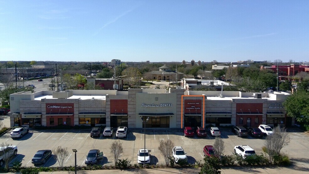 More Photos Of 1403 Highway 6, Sugar Land Medical For Lease