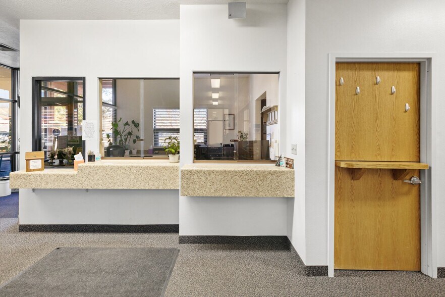 More Photos Of 255 S Main St, Richfield Office For Sale