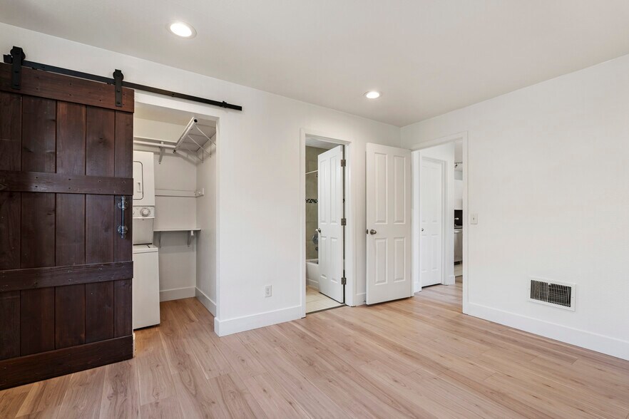 More Photos Of 521 Sinclair, Reno Apartments For Sale