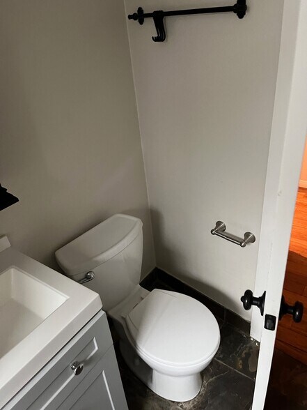 More Photos Of 135 Avenida Granada, San Clemente Medical For Sale