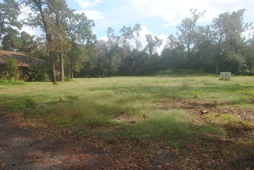 More Photos Of 25150 Gosling Rd, Spring Land For Lease