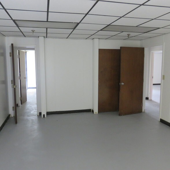 More Photos Of 2377 US Highway 52 S, Wadesboro Manufacturing For Lease