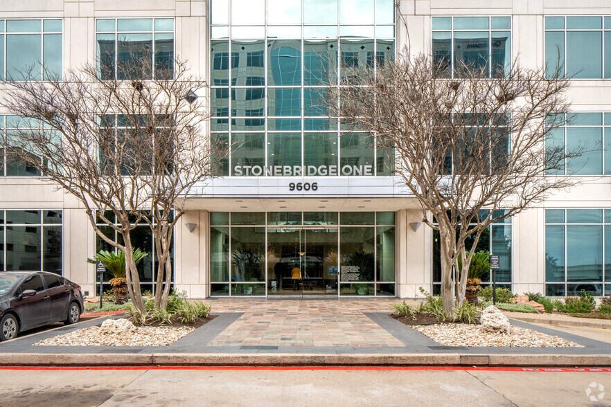 More Photos Of 9606 N Mopac Expy, Austin Unknown For Lease