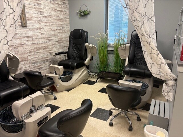 More Photos Of 432 Prospect Ave, North Fond Du Lac Freestanding For Sale