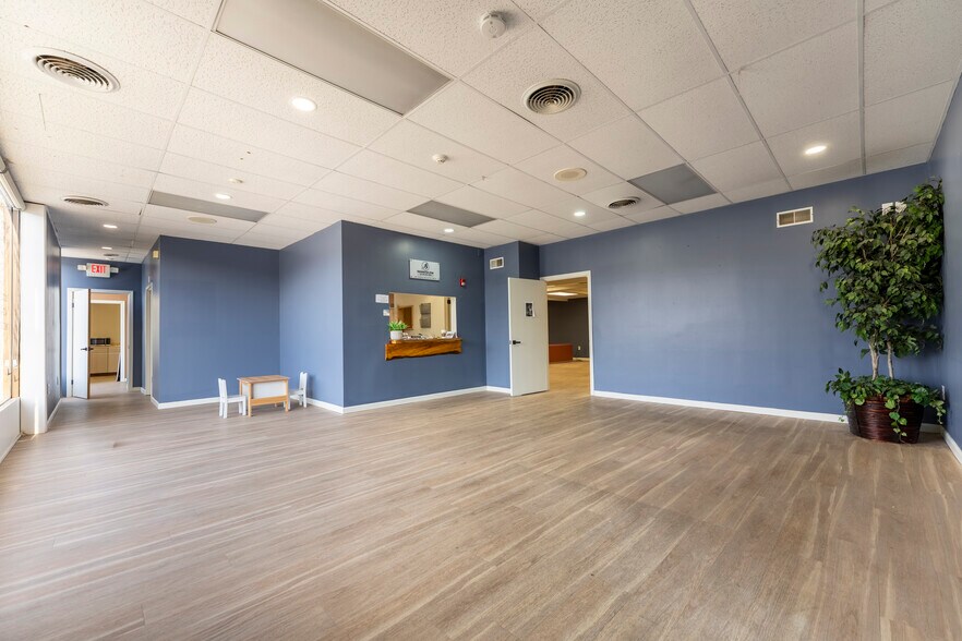 More Photos Of 400 Jefferson Ave, Washington Medical For Lease