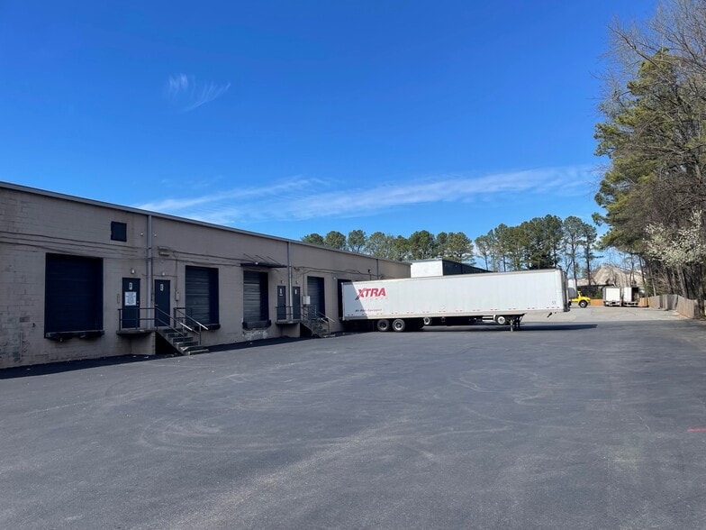 More Photos Of 4301 Pleasantdale Rd, Doraville Warehouse For Lease