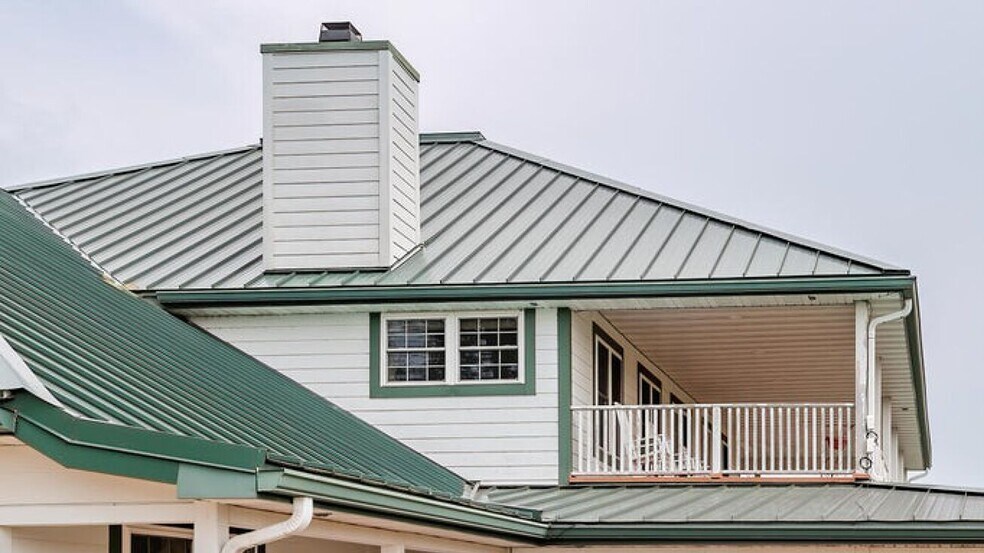 More Photos Of 352 MO-245, Dadeville Horse Stables For Sale