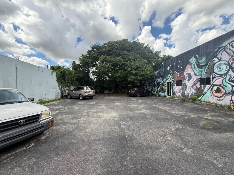 More Photos Of 4208-4220 NW 7th Ave, Miami Storefront For Sale