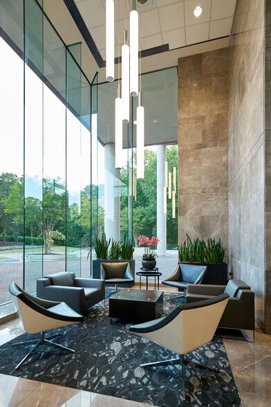 More Photos Of 9040 Roswell Rd, Atlanta Office For Lease