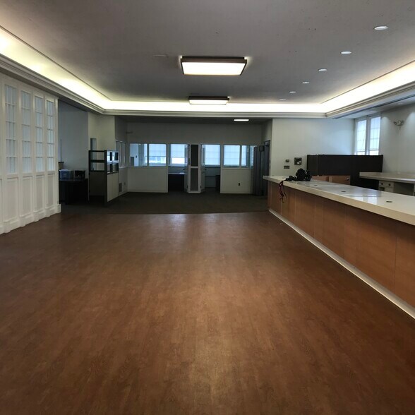 More Photos Of 770 E Mount Morris St, Mount Morris Bank For Lease