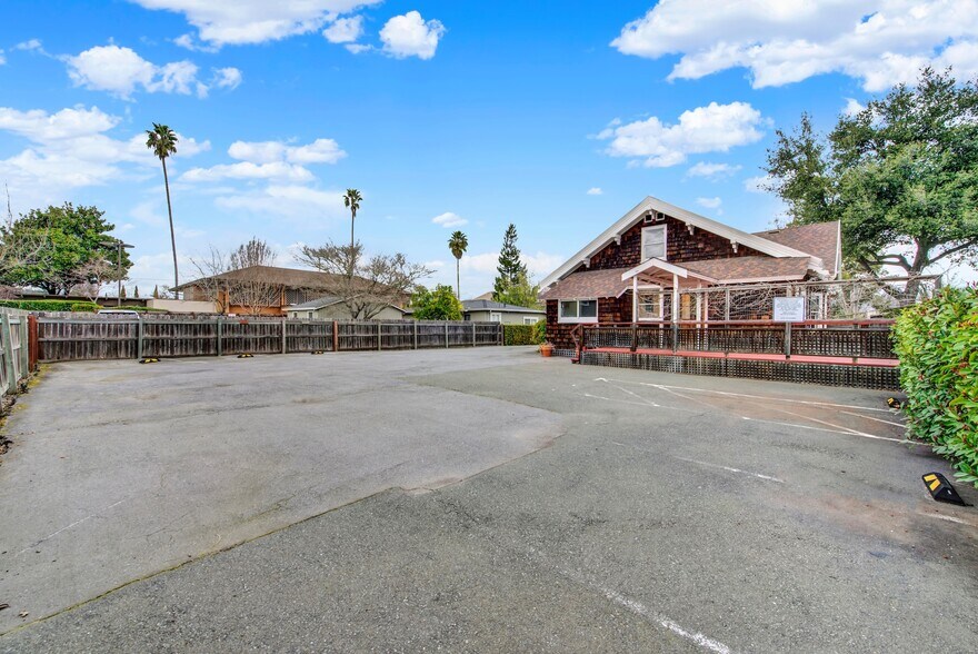 More Photos Of 1763 2nd St, Napa Office Residential For Sale